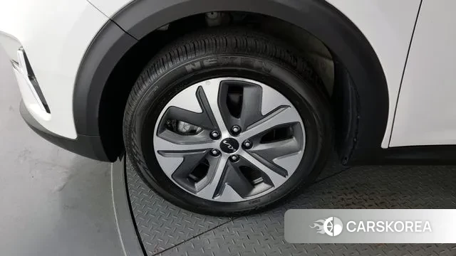 Kia Niro Plus id 3011784 из Кореи 15