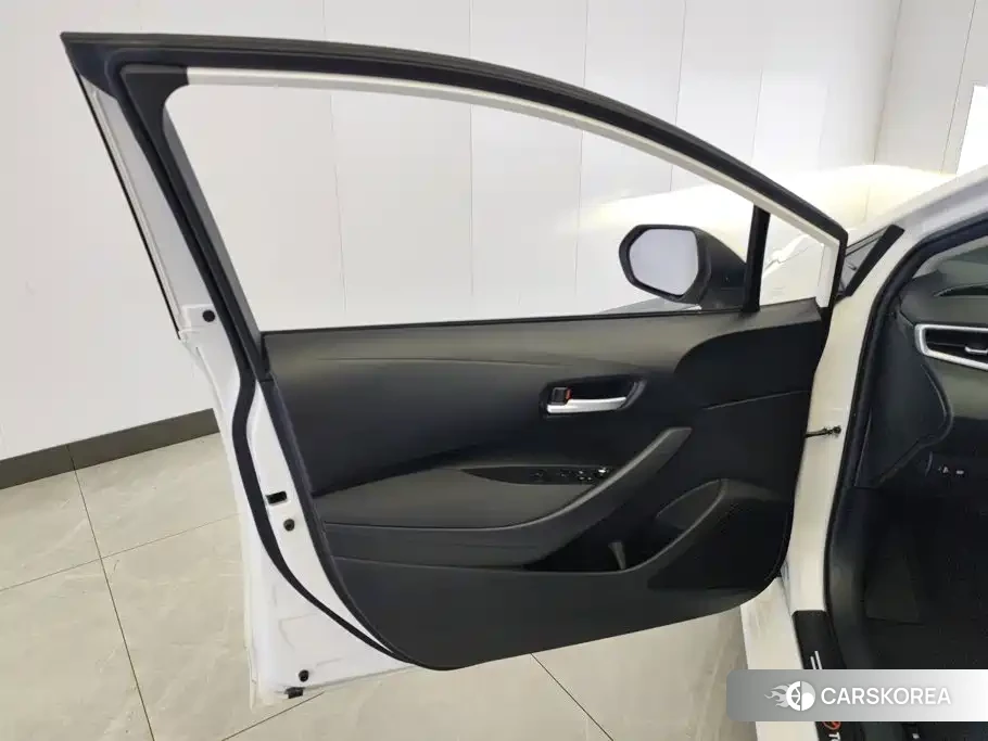 Toyota Corolla id 4622605 из Китая 11