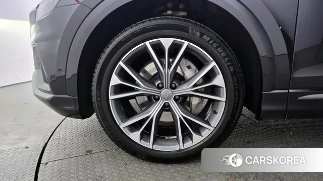 Audi Q8 (4M) id 3587631 из Кореи 15