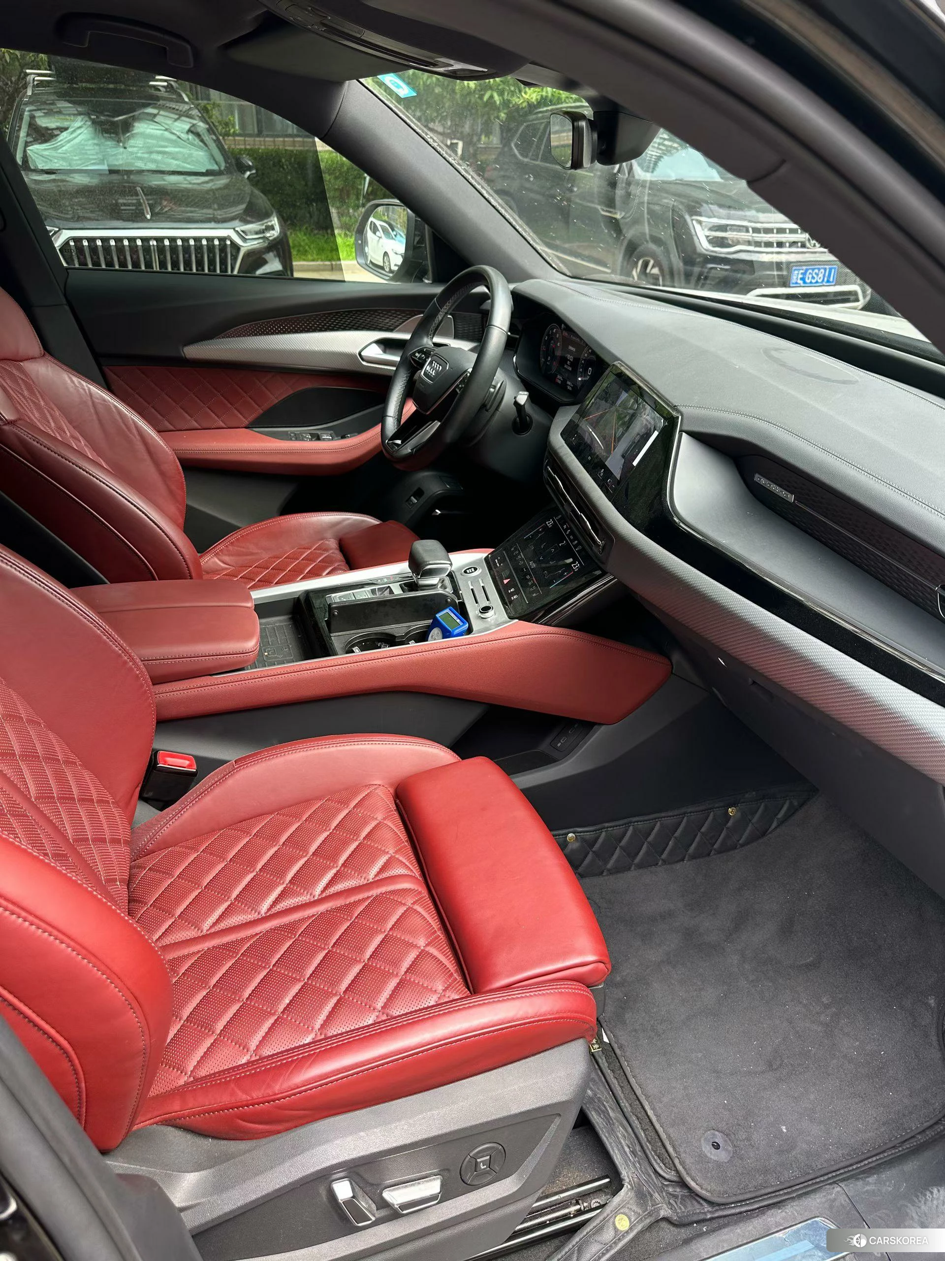 Audi Q6 2022 Черный из Китая, фото 5