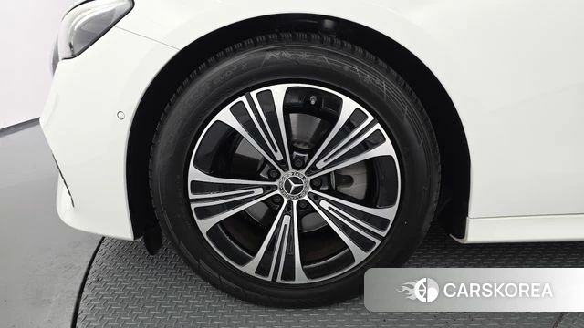 Mercedes-Benz E-Class W214 id 4862888 из Кореи 28