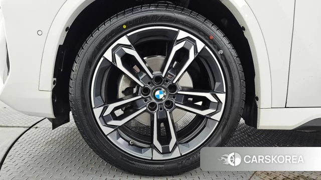 BMW X1 (U11) id 4753250 из Кореи 35