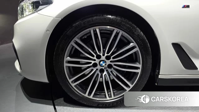 BMW 5 Series (G30) id 4245568 из Кореи 15