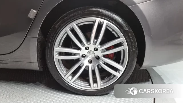 Maserati Ghibli id 3449643 из Кореи 15