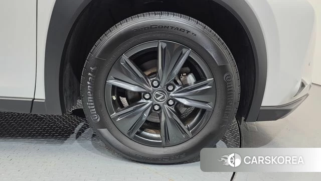 Lexus UX250h id 4517438 из Кореи 25