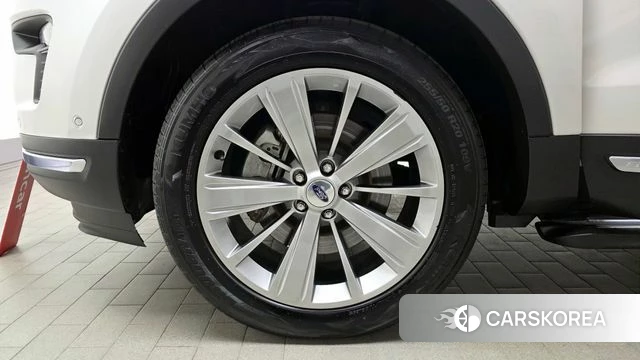 Ford Explorer id 4225678 из Кореи 26