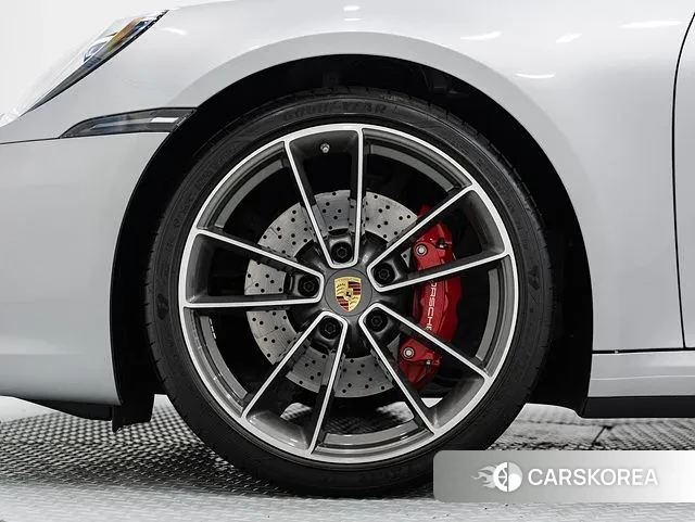 Porsche 911(992) id 3487086 из Кореи 14