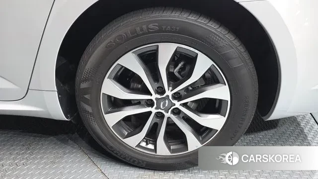 Renault Korea (Samsung) The New SM6 id 3706362 из Кореи 15