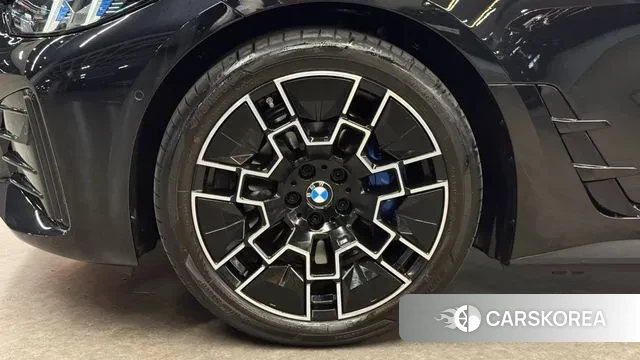 BMW i4 id 3596020 из Кореи 15