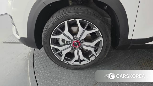 Kia Seltos id 4444970 из Кореи 15