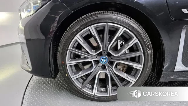 BMW 7 Series (G11) id 3600834 из Кореи 15