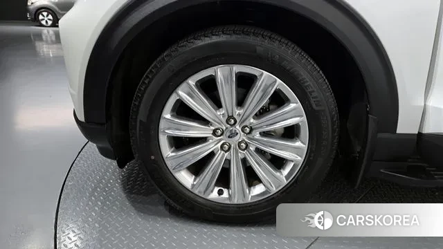 Ford Explorer 6th Generation id 3379516 из Кореи 15