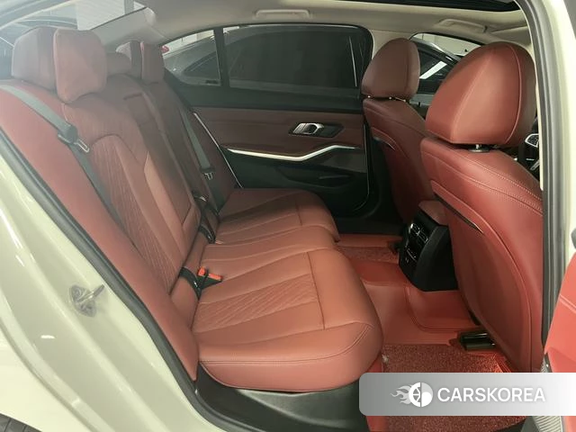 BMW 3 series id 4359370 из Китая 14