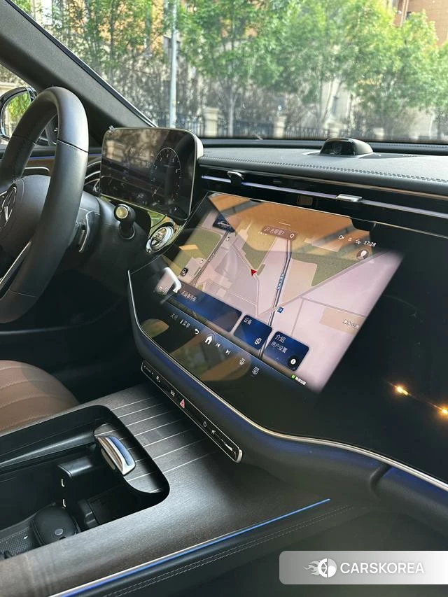 Mercedes-Benz E-class 2024 Черный из Китая, фото 6