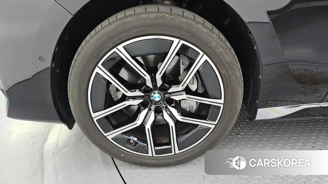 BMW 7 Series (G70) id 4533627 из Кореи 15