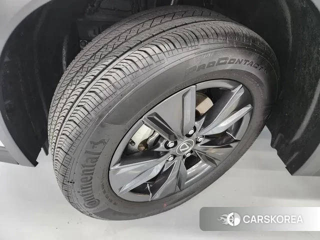 Lexus UX300h id 3365288 из Кореи 15