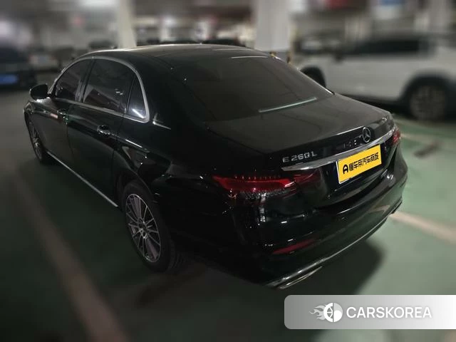 Mercedes-Benz E-class 2022 Черный из Китая, фото 5