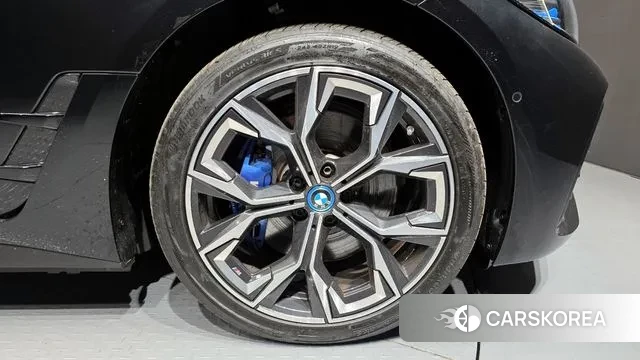 BMW i4 id 3758596 из Кореи 15