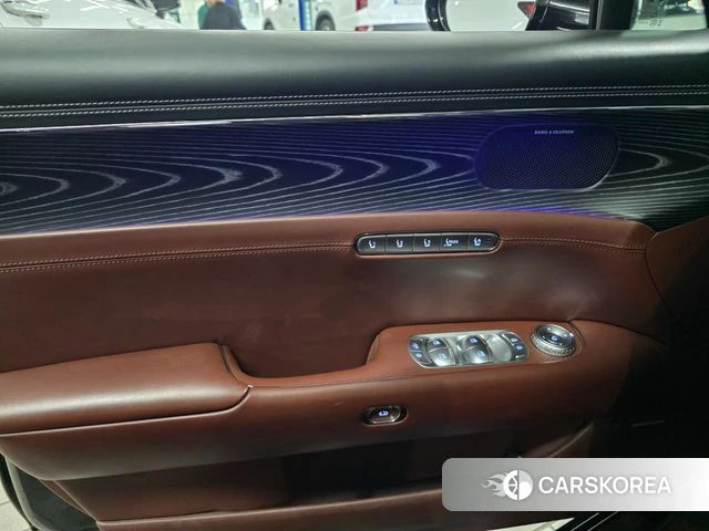 Genesis G90 (RS4) id 3897917 из Кореи 15