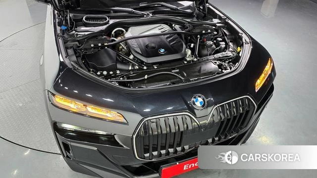 BMW 7 Series (G70) id 4353999 из Кореи 25