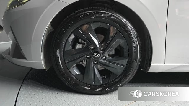 Hyundai Avante Hybrid (CN7) id 4650733 из Кореи 15