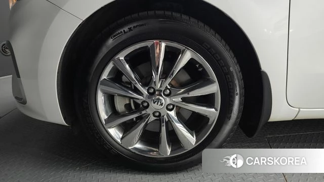 Kia The New Carnival id 4525476 из Кореи 29