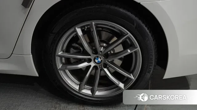 BMW 5 Series (G30) id 3640900 из Кореи 15