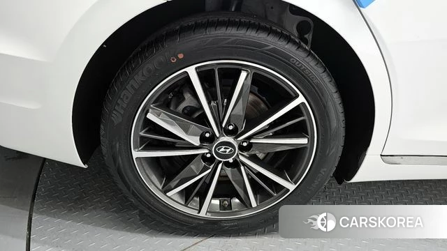 Hyundai The New Grandeur IG id 4388810 из Кореи 25