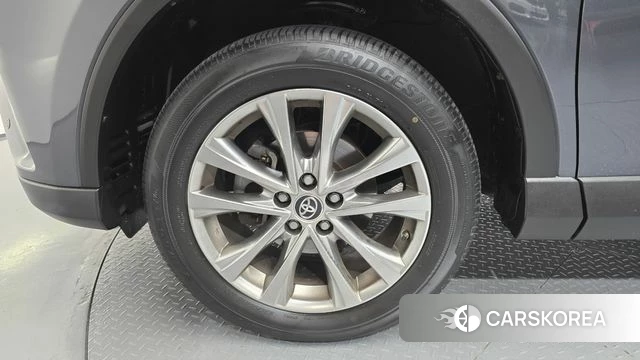 Toyota RAV4 id 4781114 из Кореи 28