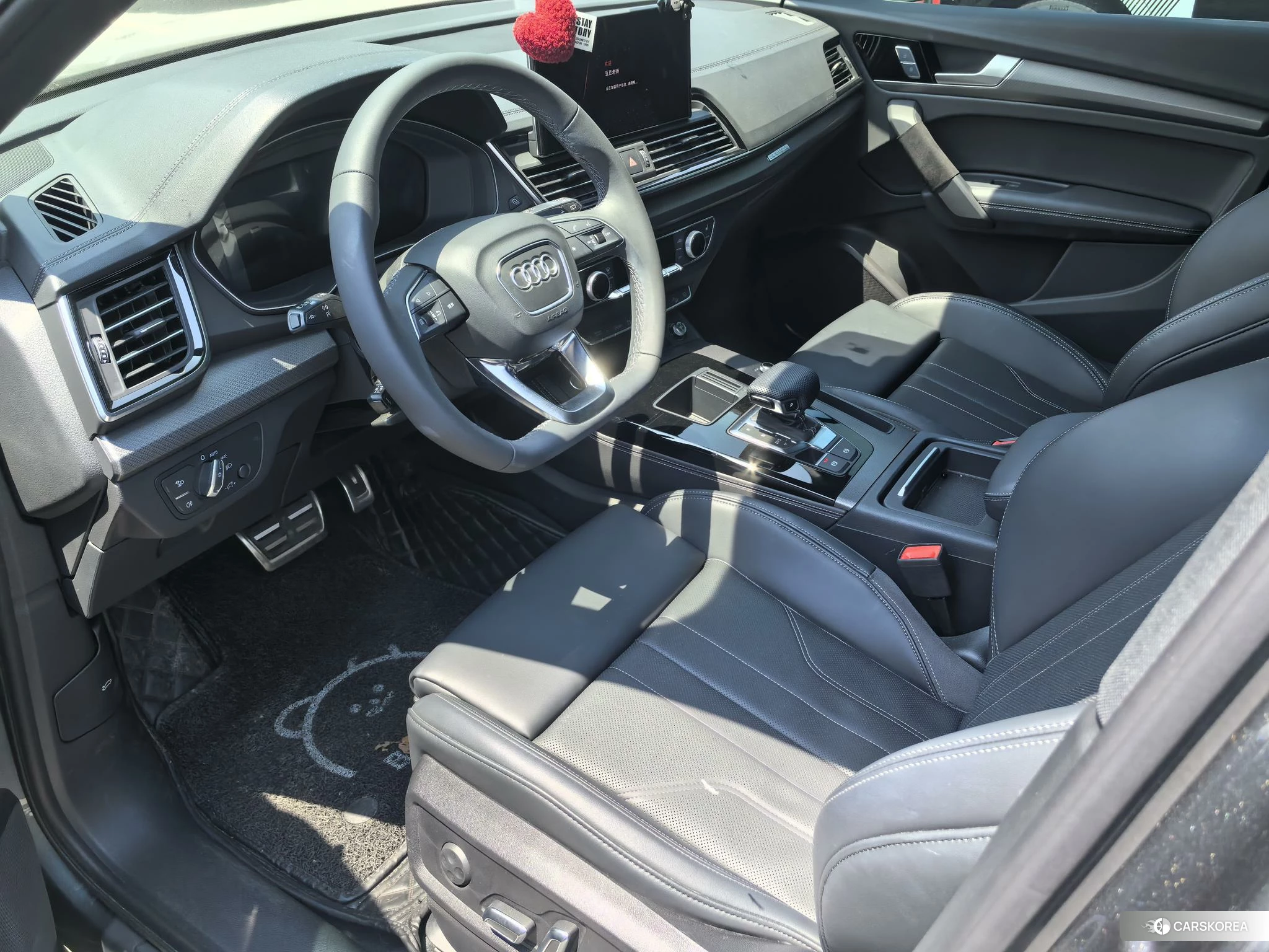 Audi Q5L 2023 Темно-серый из Китая, фото 5