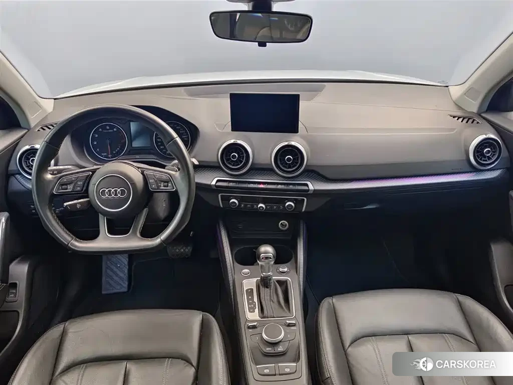 Audi Q2L id 4599724 из Китая 12