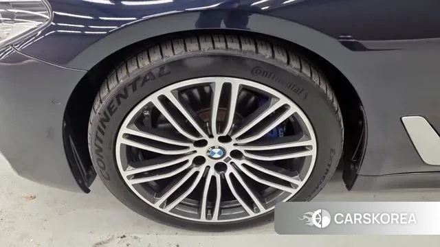 BMW 5 Series (G30) id 3340575 из Кореи 13