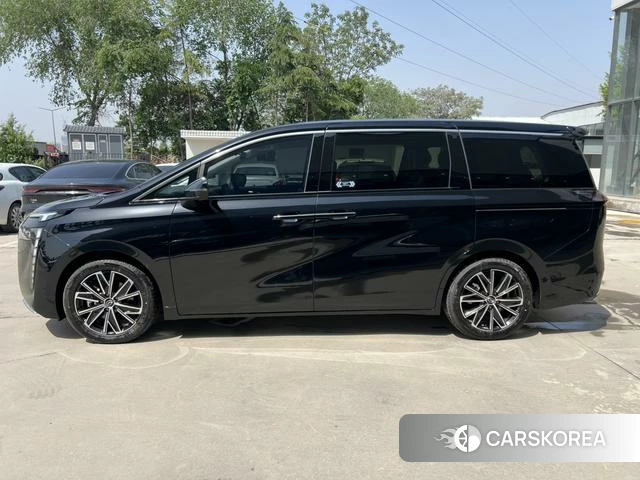 GAC Trumpchi Trumpchi E8 id 4198991 из Китая 11