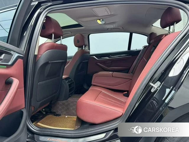 BMW 5 series 2021 Черный из Китая, фото 5