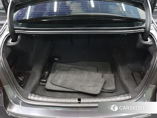 BMW 5 Series (G30) id 3522531 из Кореи 15