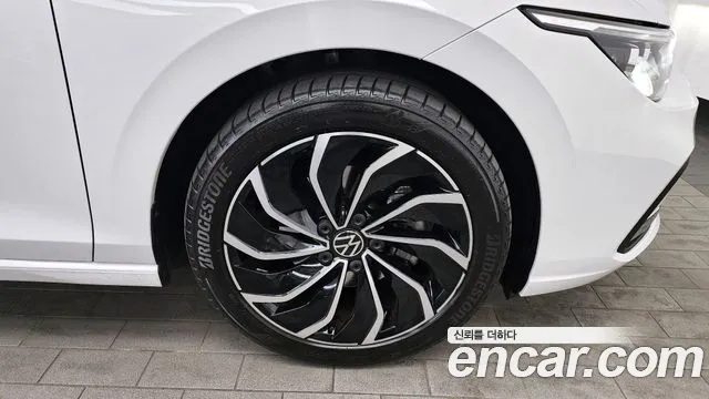 Volkswagen Golf 8th Generation id 2718358 из Кореи 15