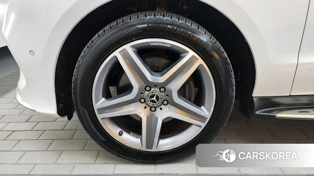Mercedes-Benz GLE - Class W166 id 4197065 из Кореи 15