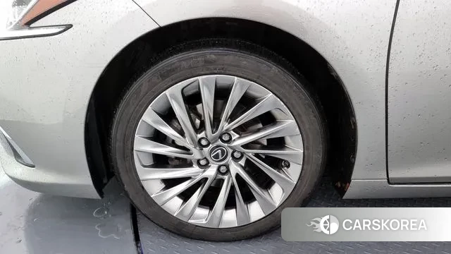 Lexus ES300h 7th generation id 3417999 из Кореи 15