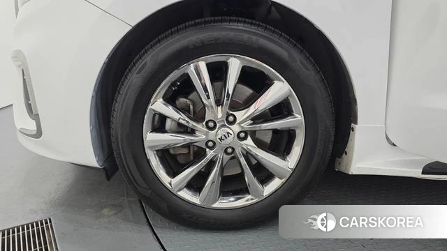 Kia The New Carnival id 4285798 из Кореи 15