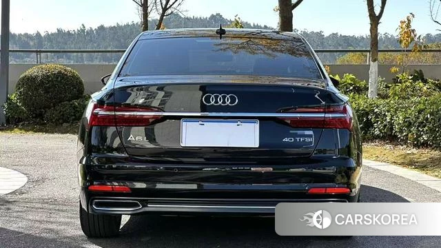 Audi A6L id 4275895 из Китая 8