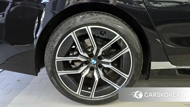 BMW 7 Series (G70) id 3934401 из Кореи 15