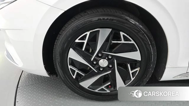 Hyundai The New Grandeur IG Hybrid id 4343595 из Кореи 28