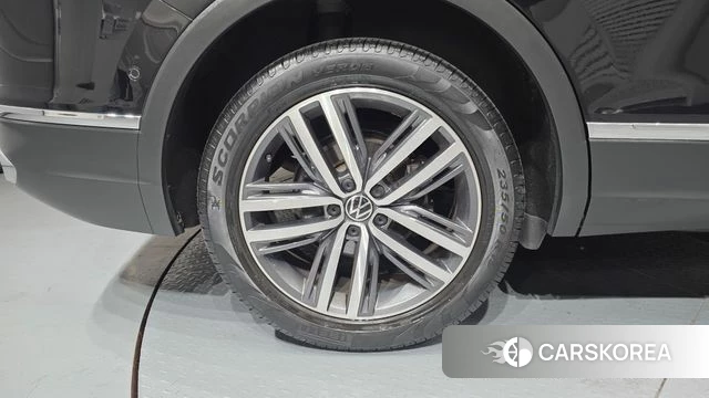 Volkswagen Tiguan Allspace id 4506480 из Кореи 31