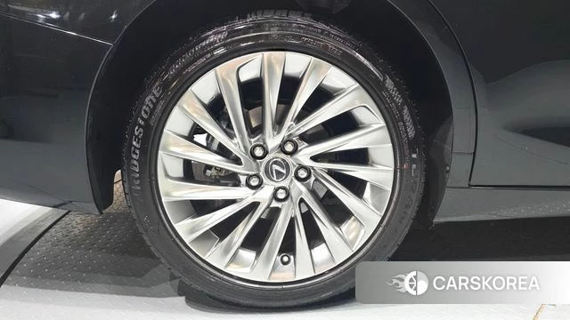 Lexus ES300h 7th generation id 4527587 из Кореи 15