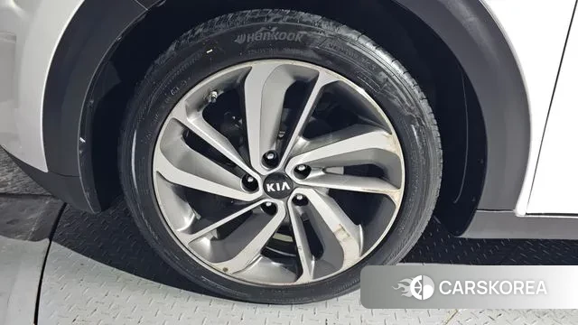 Kia Niro id 3608412 из Кореи 15