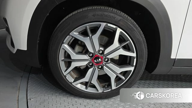 Kia Seltos id 4250983 из Кореи 29