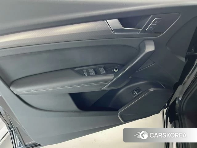 Audi Q5L id 4290351 из Китая 13