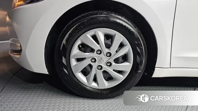 Hyundai Avante AD id 3254324 из Кореи 15