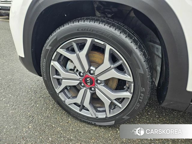 Kia Seltos id 3916236 из Кореи 15