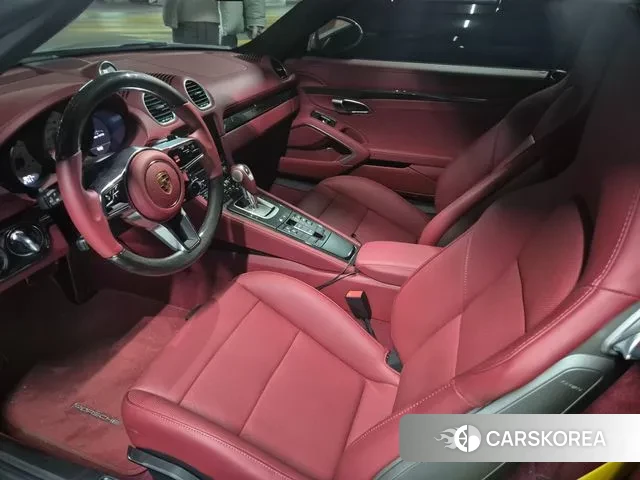 Porsche 718 Boxster 2023 Серебристо-серый из Кореи, фото 5